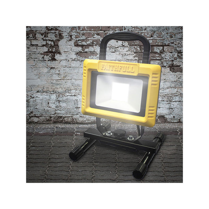 Faithfull LED Tripod Site Light 20w